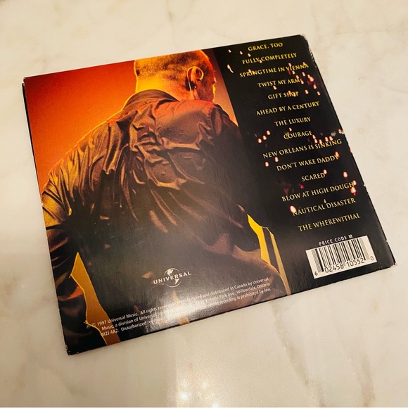 💥4 for $20!💥 The Tragically Hip CD - Picture 2 of 2